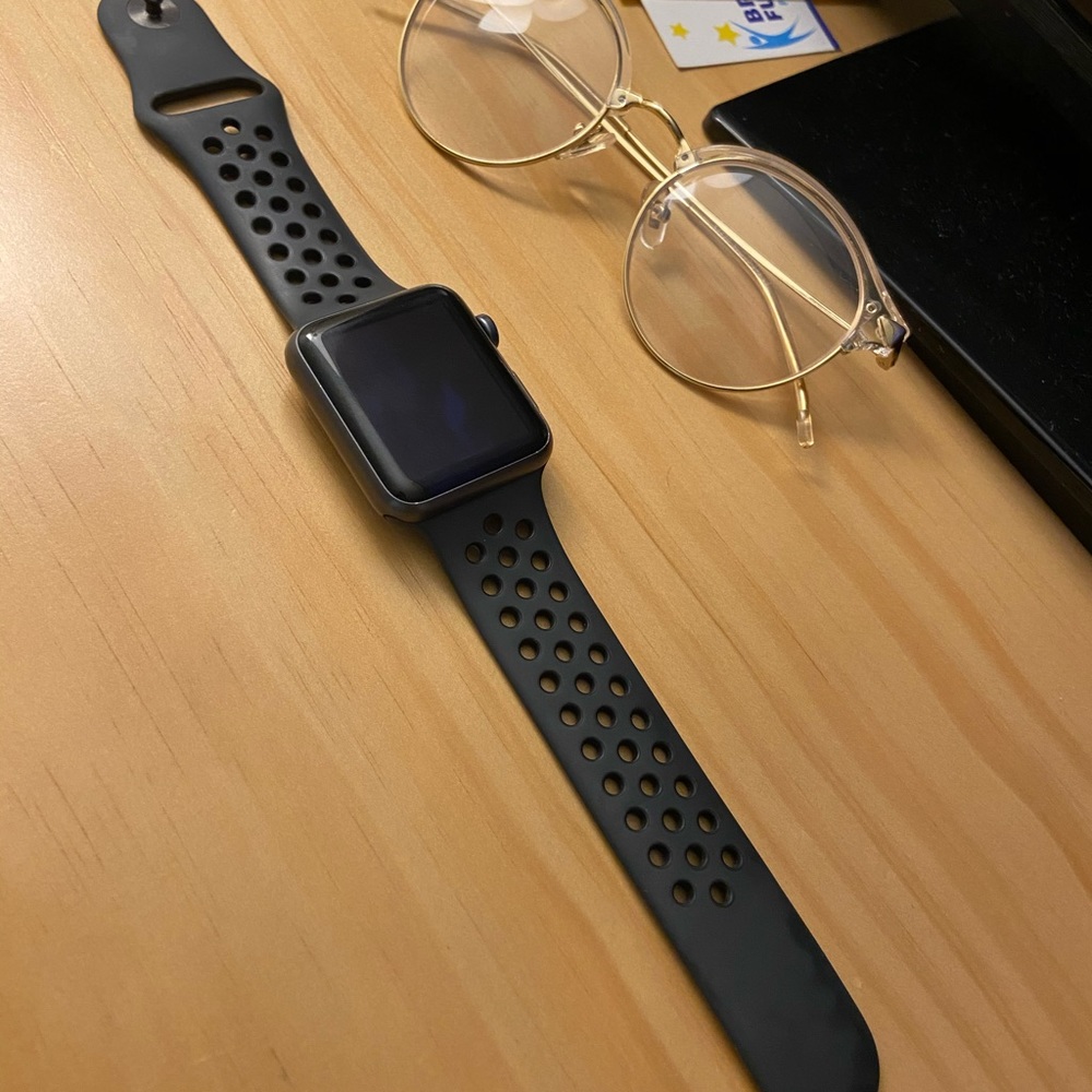 Apple Watch Series 1 - Picture 3 of 4